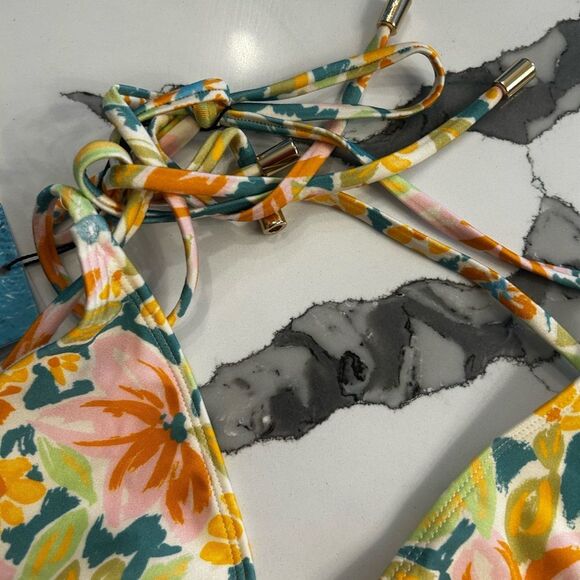 HELLO MOLLY COASTAL PURIST FLORAL PRINT - Picture 7 of 11